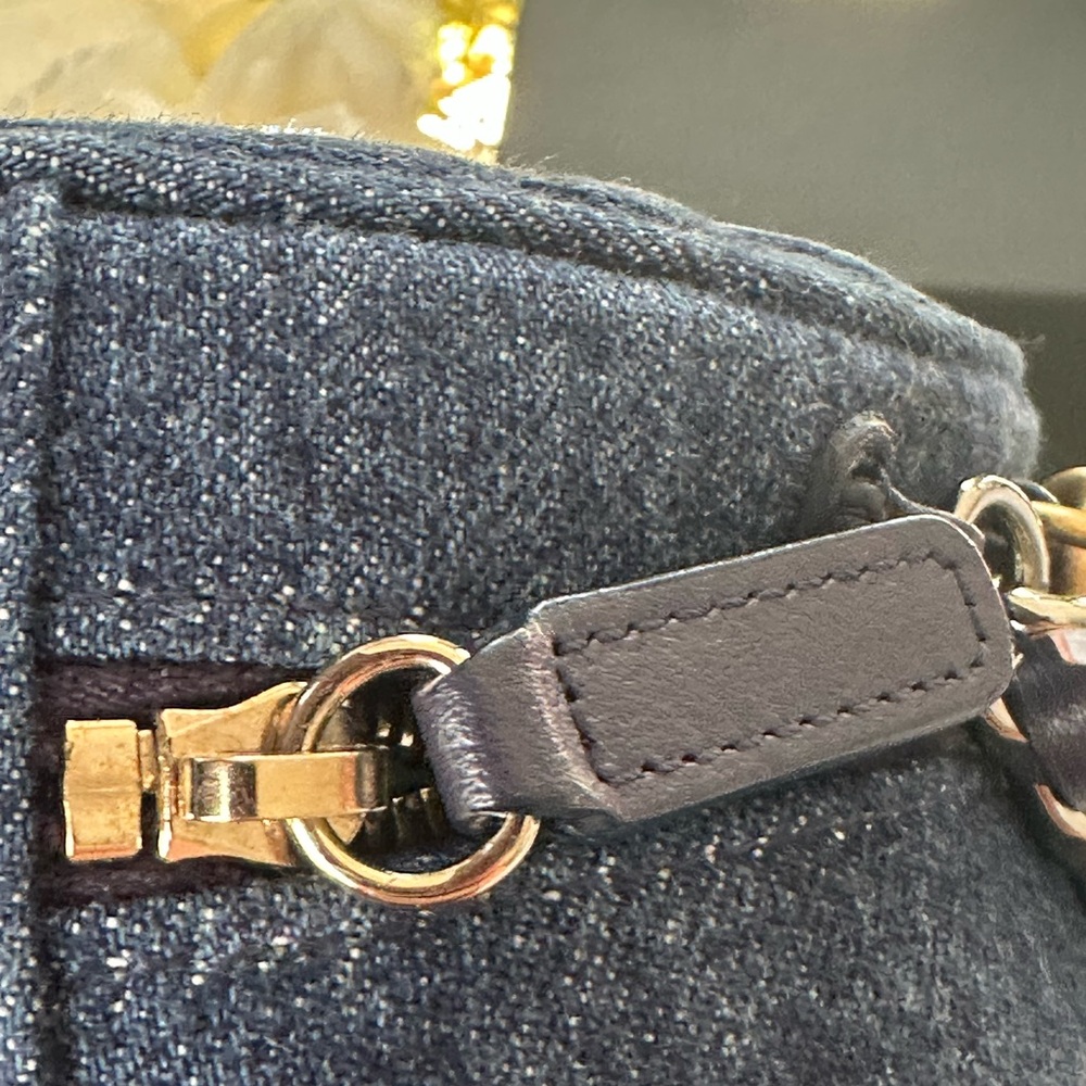 Chanel 19 denim round bag cross body - Picture 8 of 12